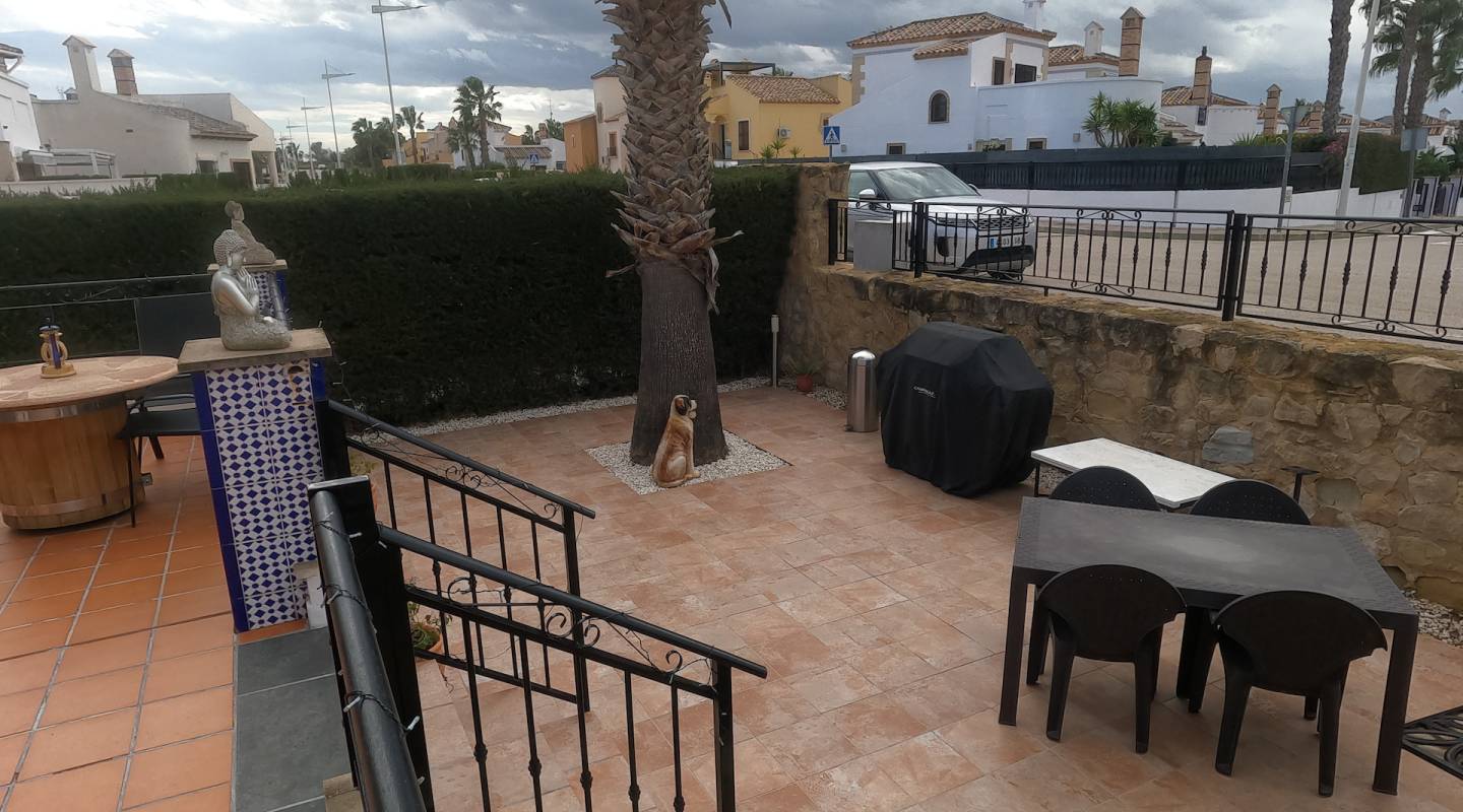 Resale - Villa  - Algorfa - La Finca Golf