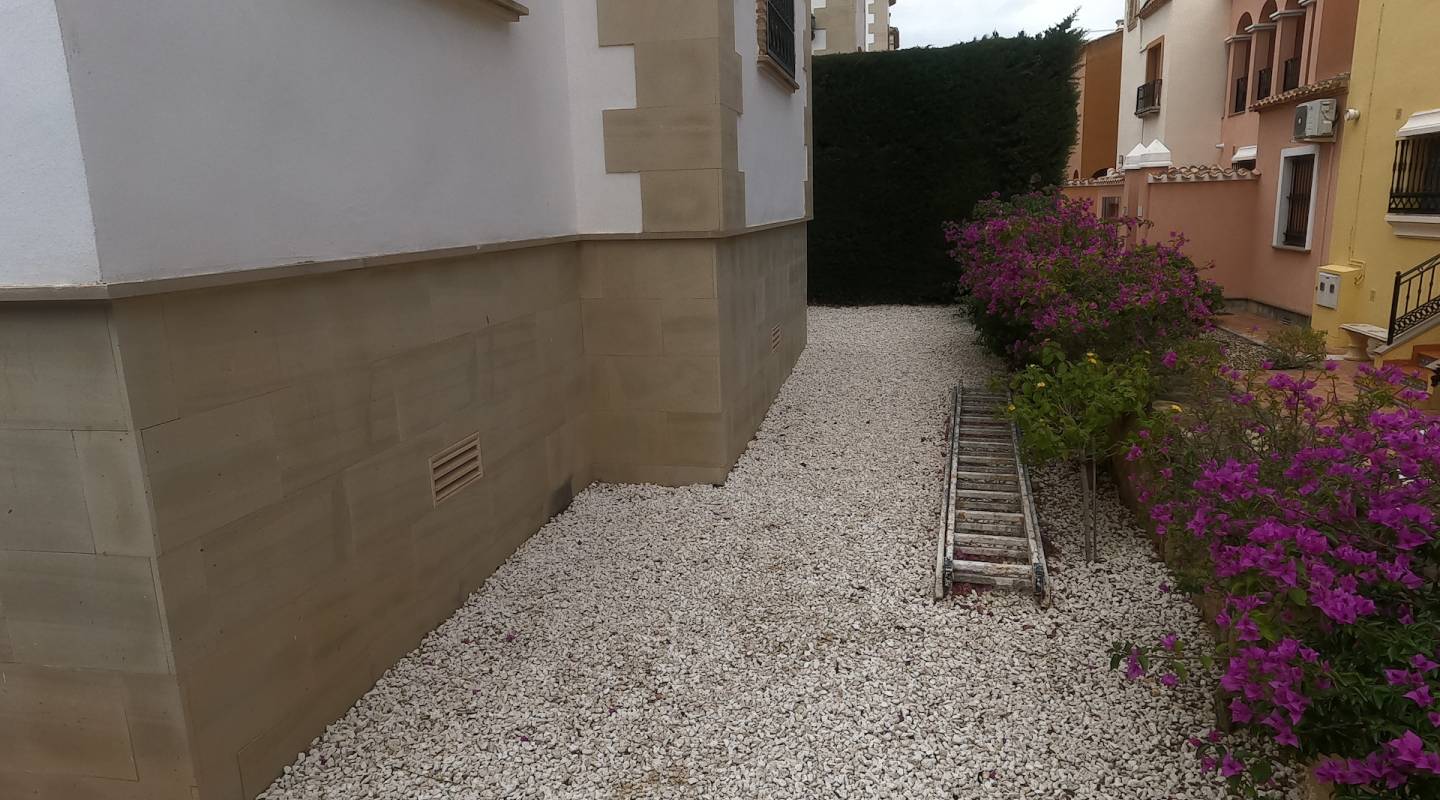 Resale - Villa  - Algorfa - La Finca Golf