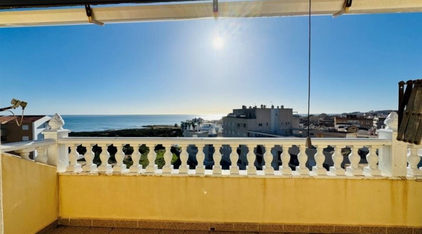 Resale - Penthouse - La Mata - Alanis
