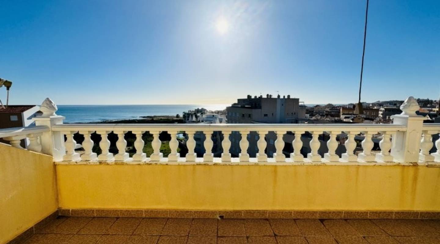 Resale - Penthouse - La Mata - Alanis