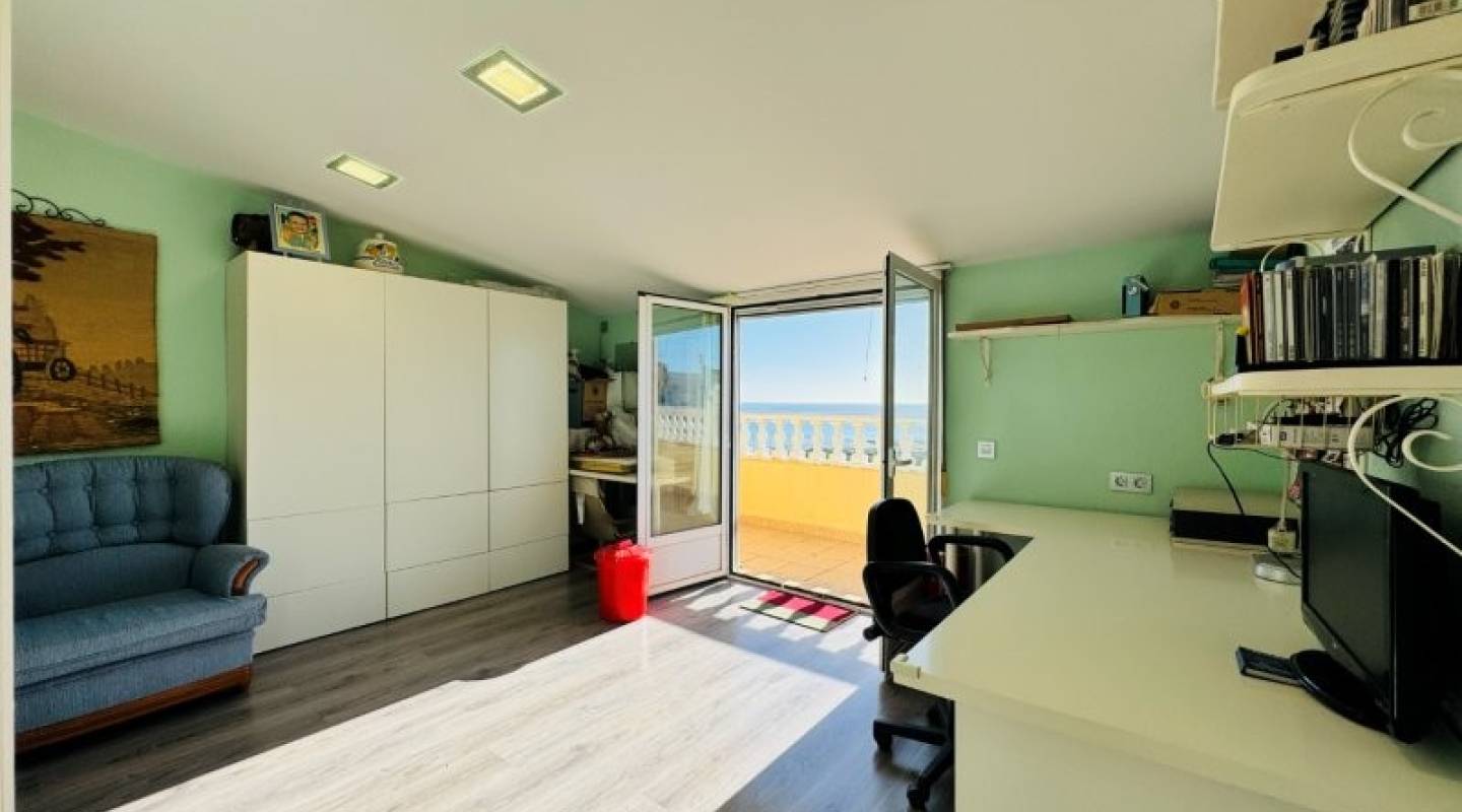 Resale - Penthouse - La Mata - Alanis