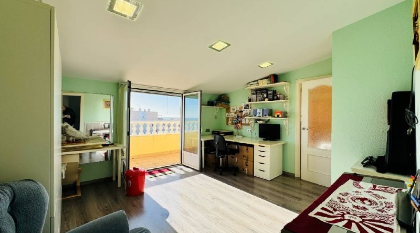 Resale - Penthouse - La Mata - Alanis