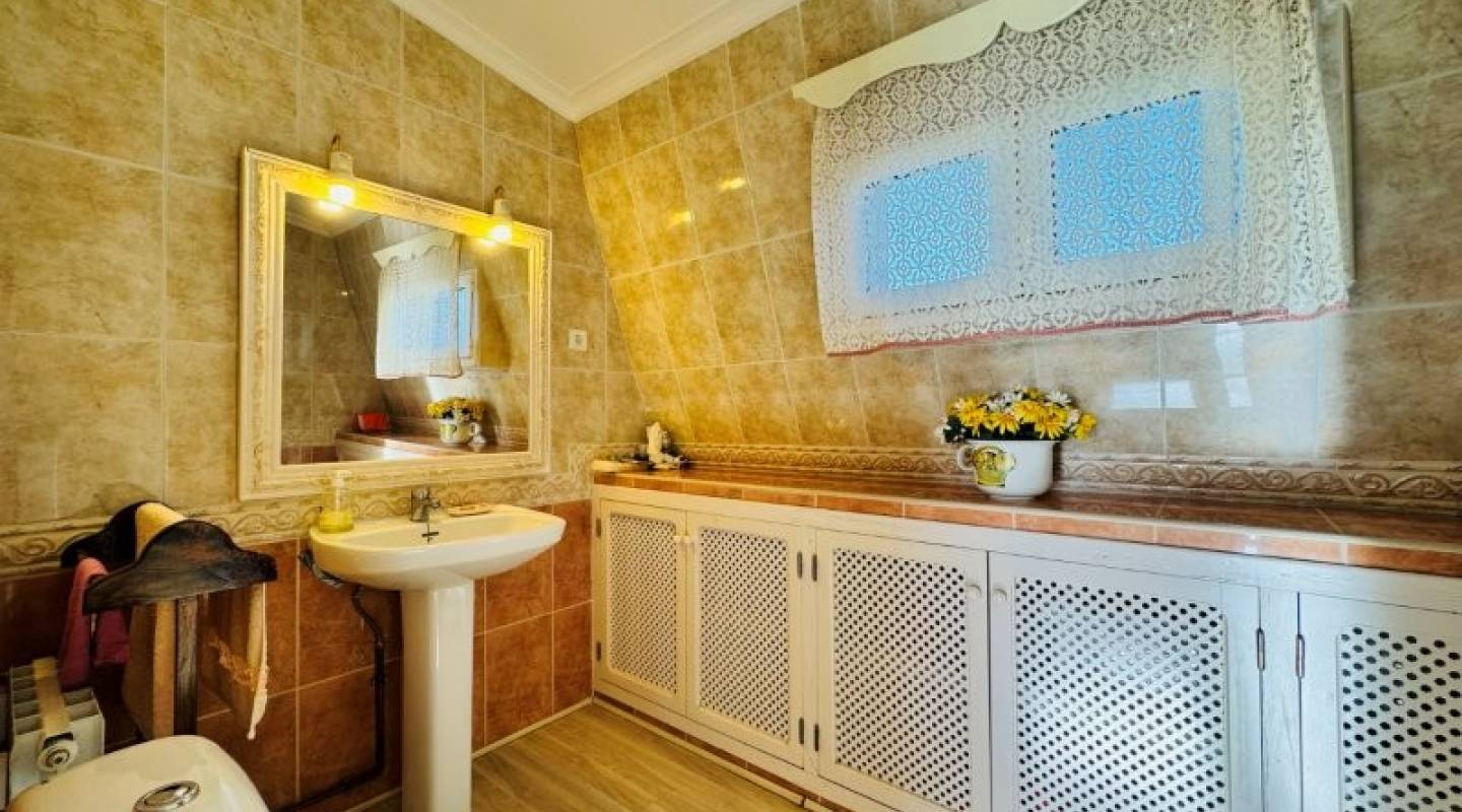 Resale - Penthouse - La Mata - Alanis