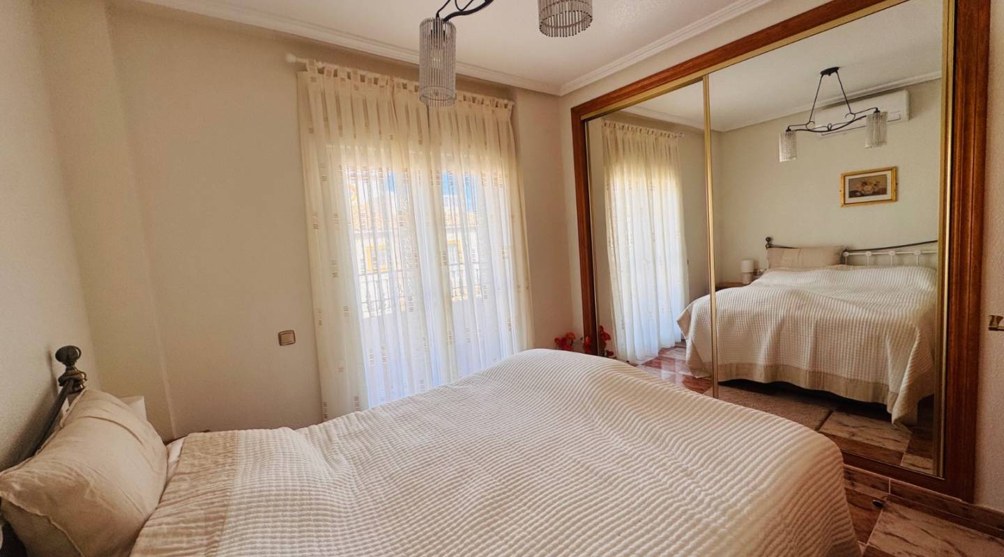 Wiederverkauf - Semi Detached - La Zenia