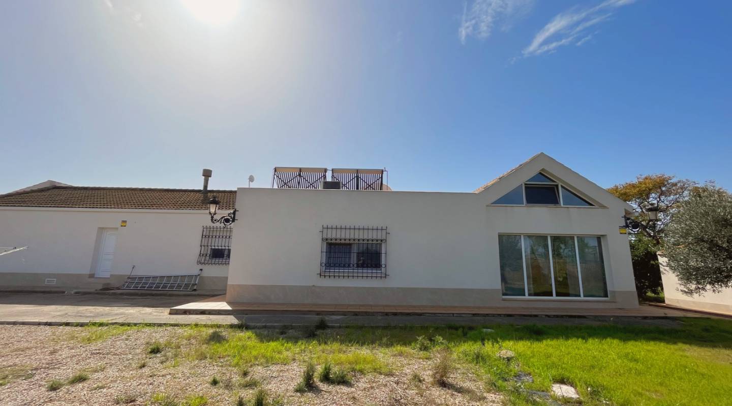Resale - Finca - Los Alcazares
