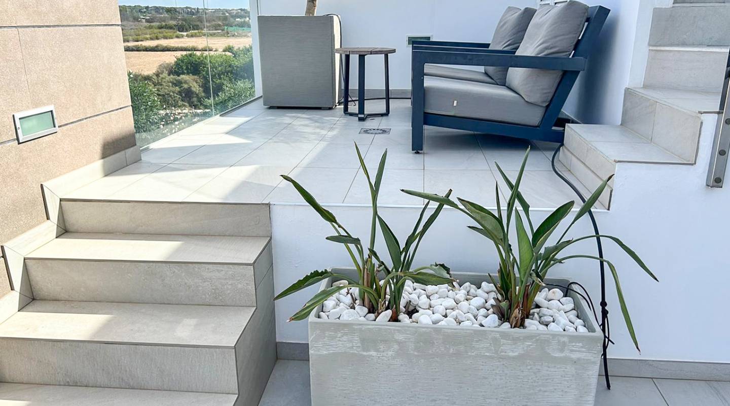 Resale - Villa  - Guardamar del Segura - El Raso, Guardamar