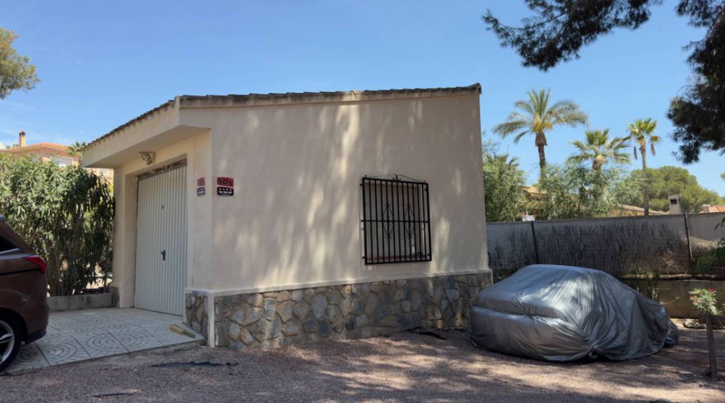 Resale - Villa  - Algorfa - La Finca Golf - Algorfa