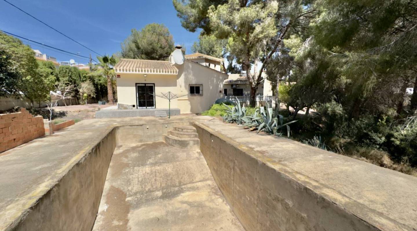 Resale - Villa  - Algorfa - La Finca Golf - Algorfa