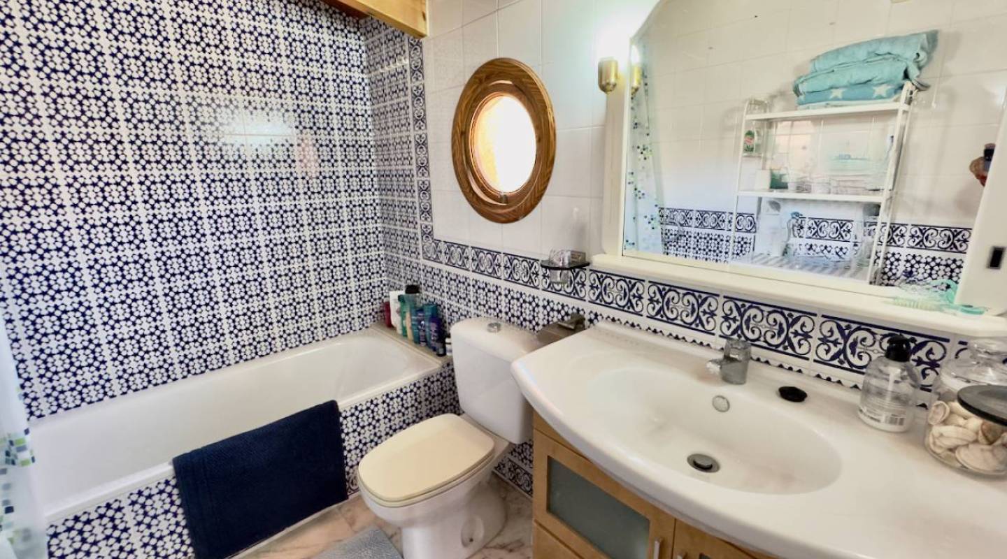 Wederverkoop - Villa - Guardamar del Segura