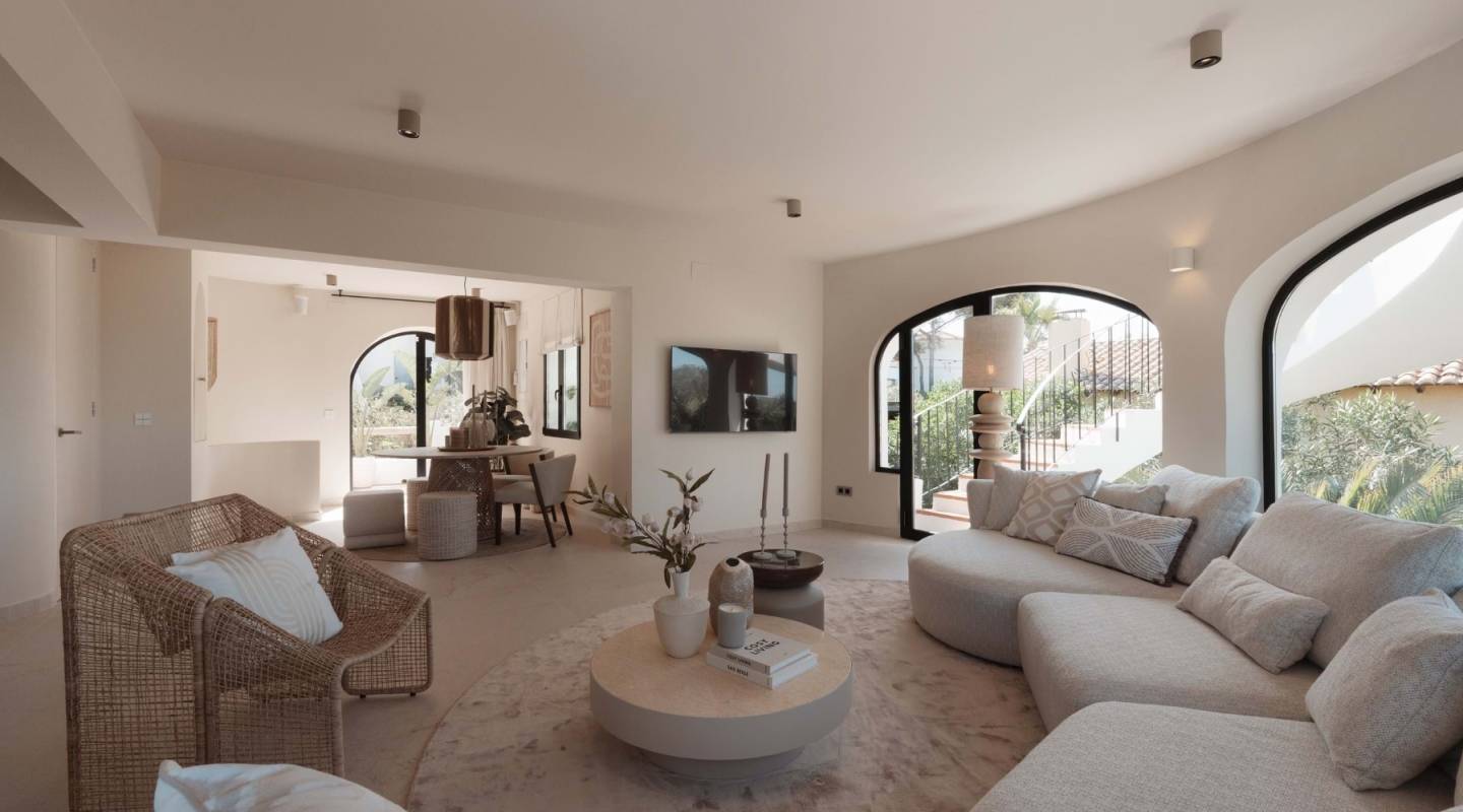 Resale - Villa  - Javea - Alicante