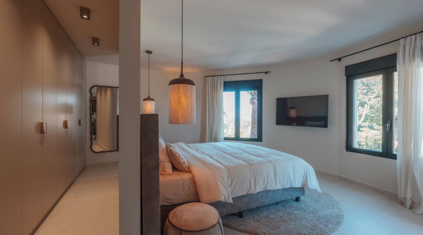 Resale - Villa  - Javea - Alicante