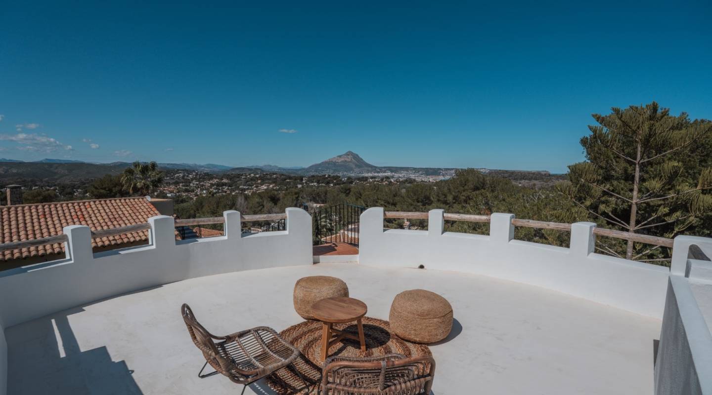 Resale - Villa  - Javea - Alicante
