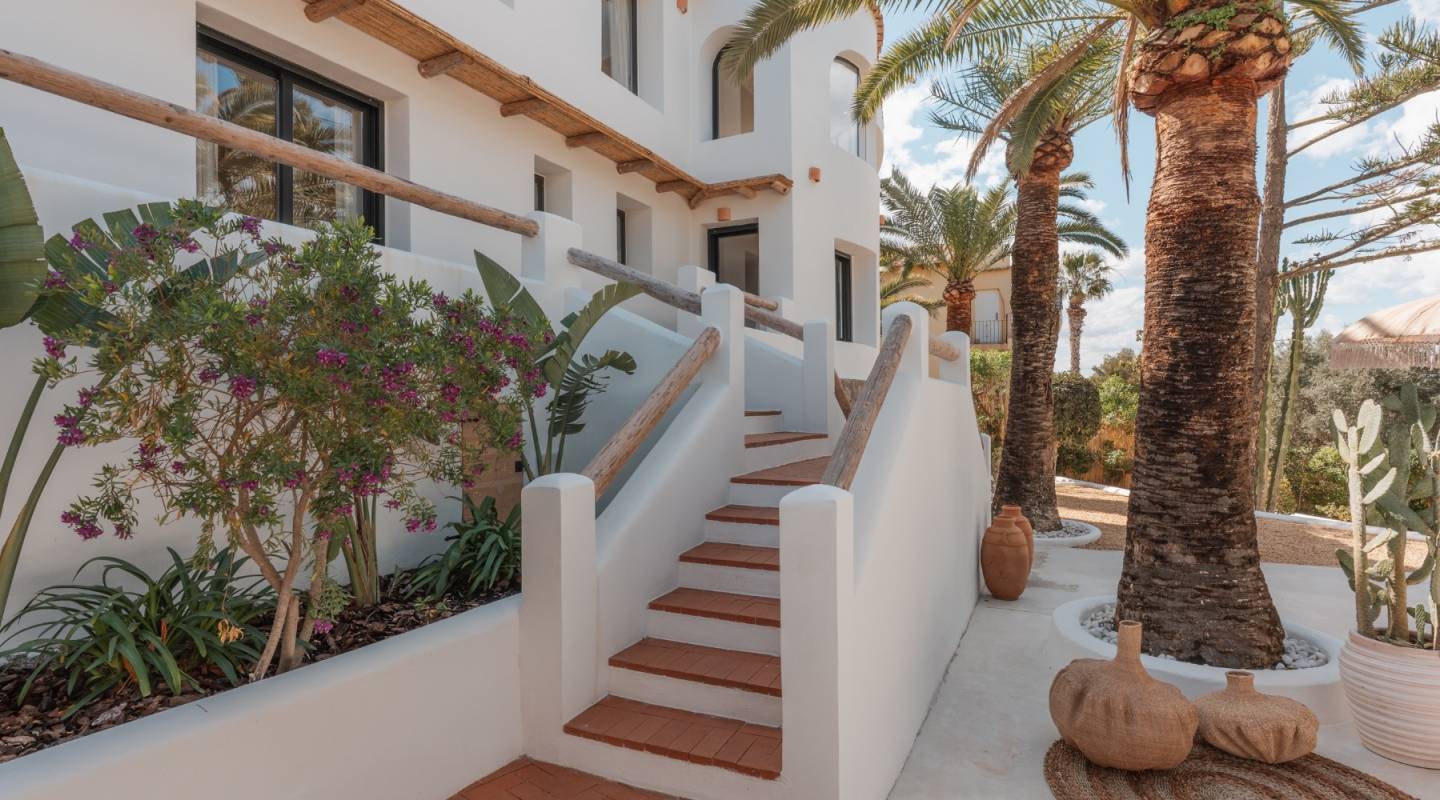 Resale - Villa  - Javea - Alicante