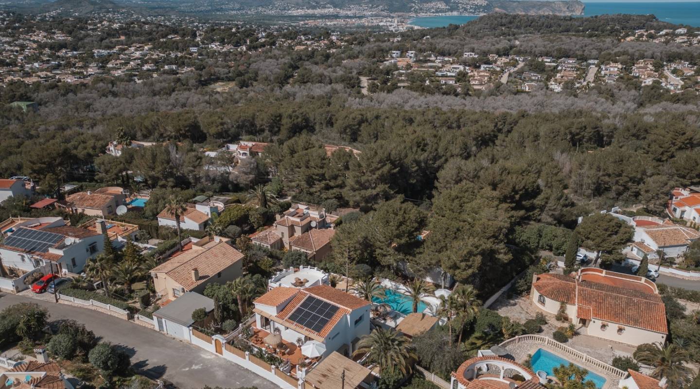 Resale - Villa  - Javea - Alicante