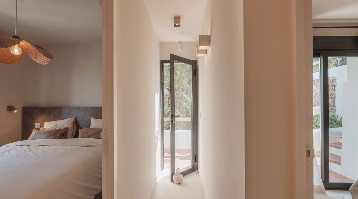 Resale - Villa  - Javea - Alicante