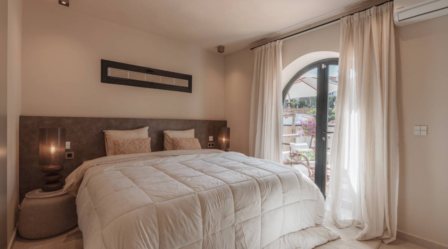 Resale - Villa  - Javea - Alicante