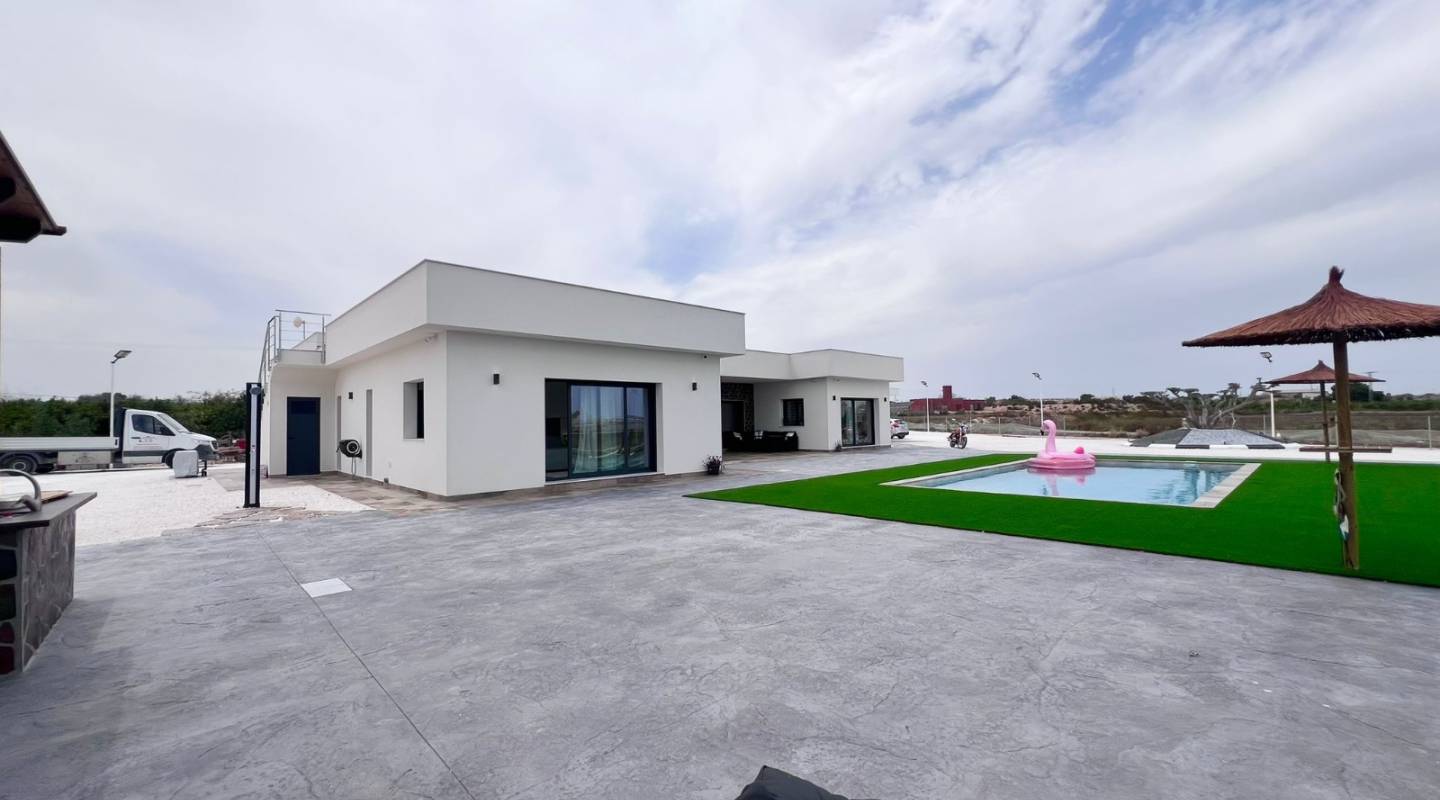 Återförsäljning - Villa - Ciudad Quesada