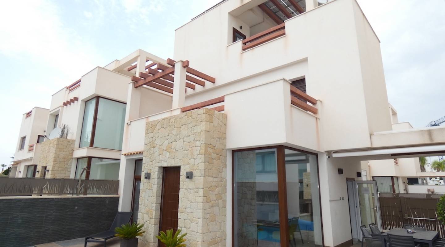 Återförsäljning - Villa - Ciudad Quesada