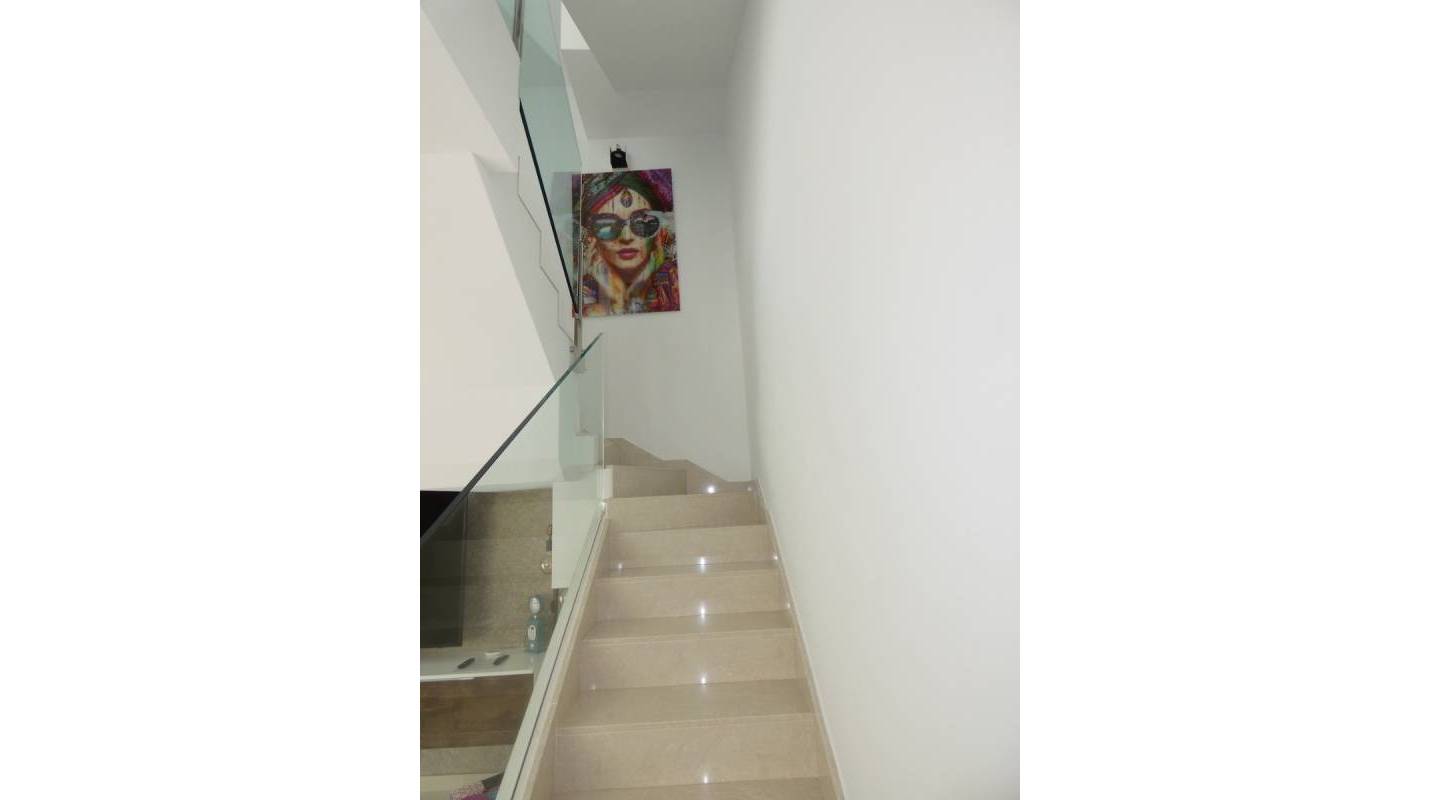 Återförsäljning - Villa - Ciudad Quesada