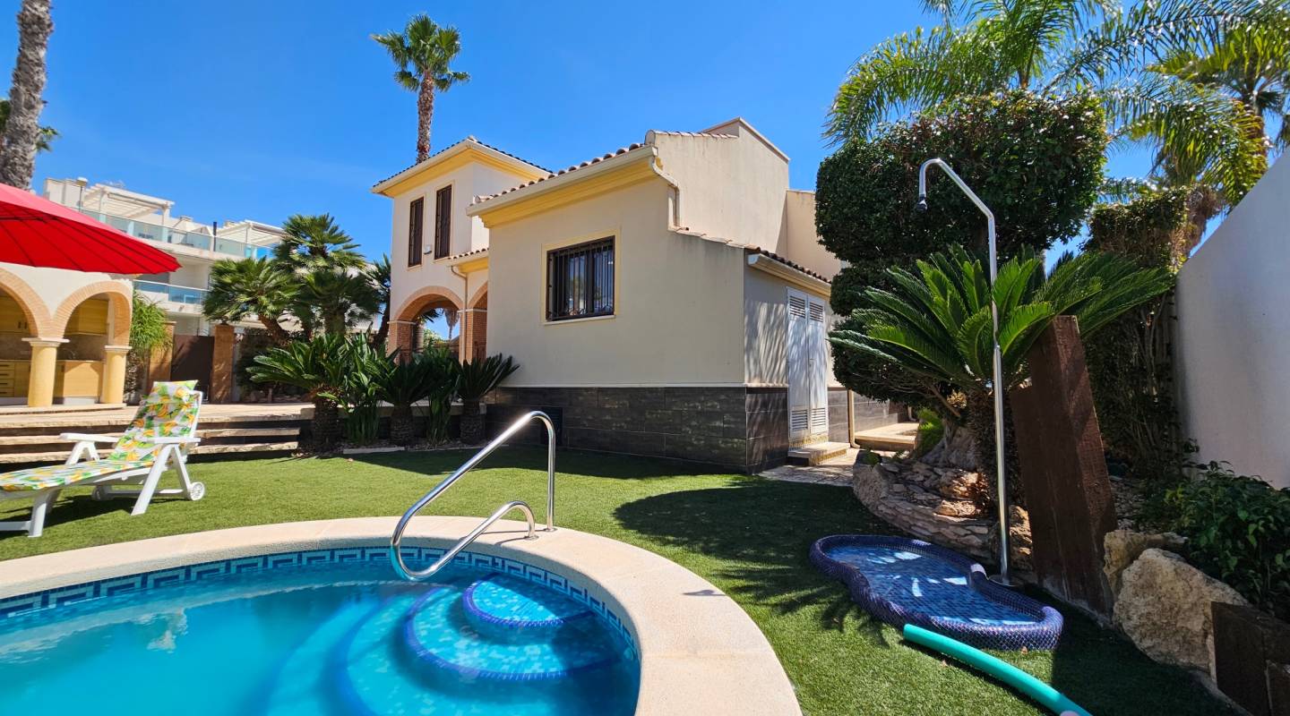 videresalg - Villa - Ciudad Quesada