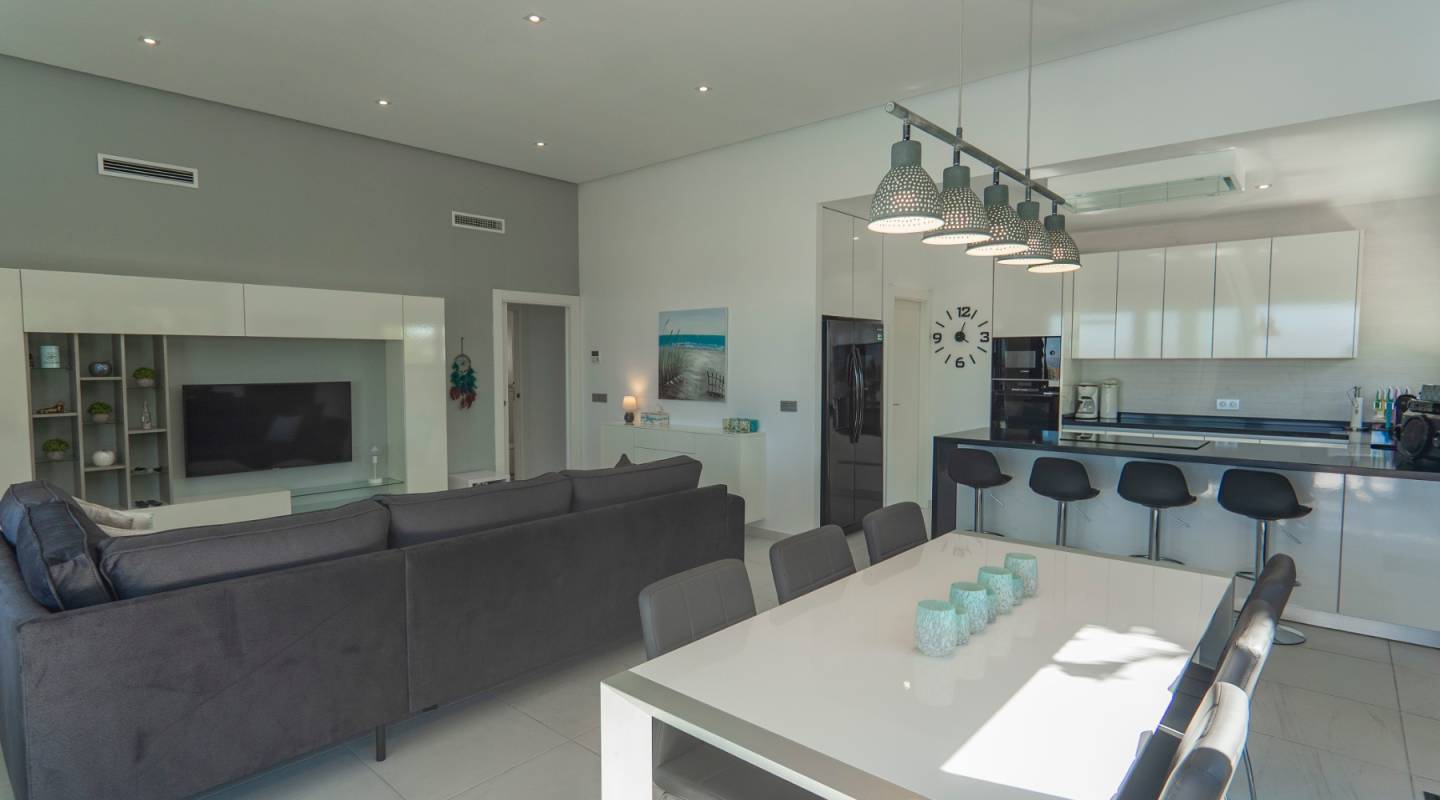 Resale - Villa  - Ciudad Quesada - Benijofar