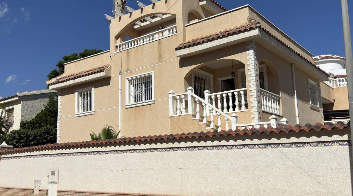 videresalg - Villa - Ciudad Quesada