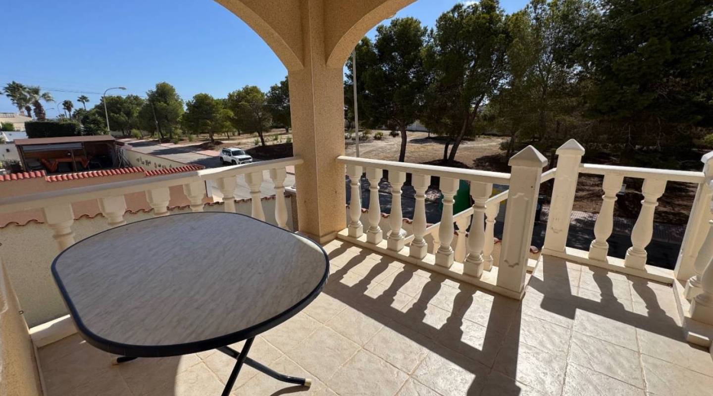 videresalg - Villa - Ciudad Quesada