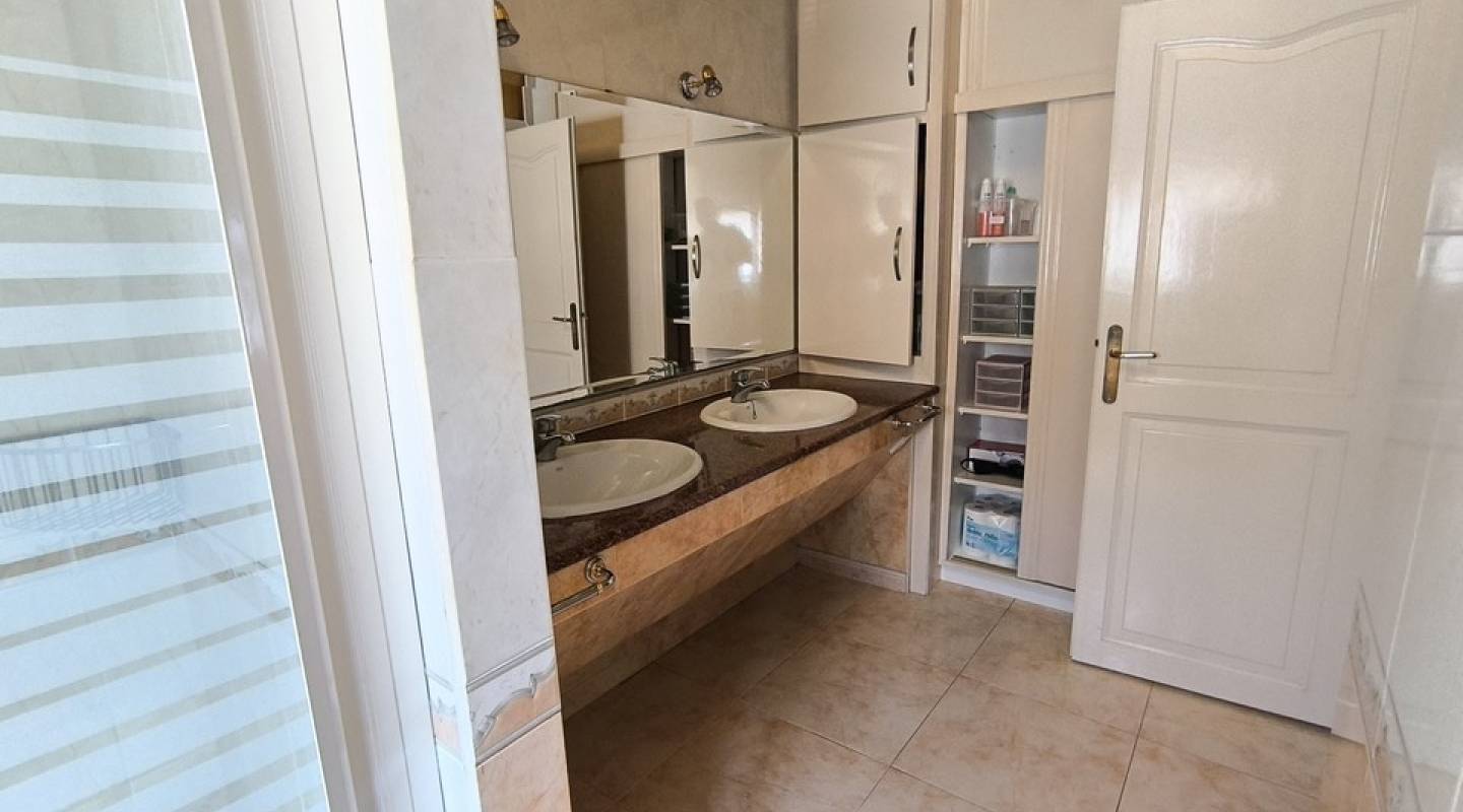 Resale - Finca - Benijofar - Alicante