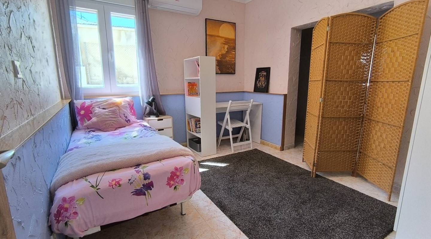 Resale - Finca - Benijofar - Alicante