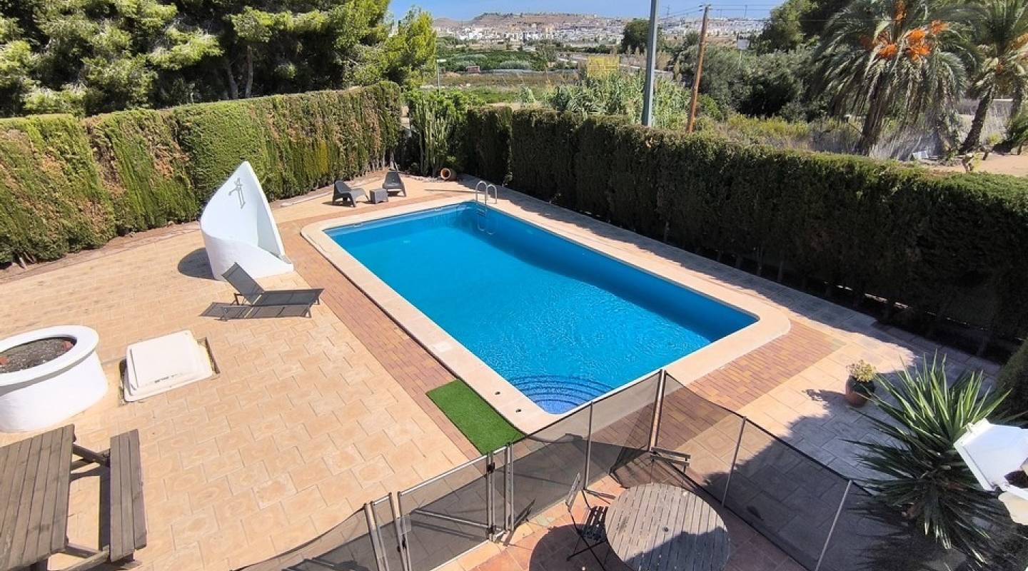 Resale - Finca - Benijofar - Alicante