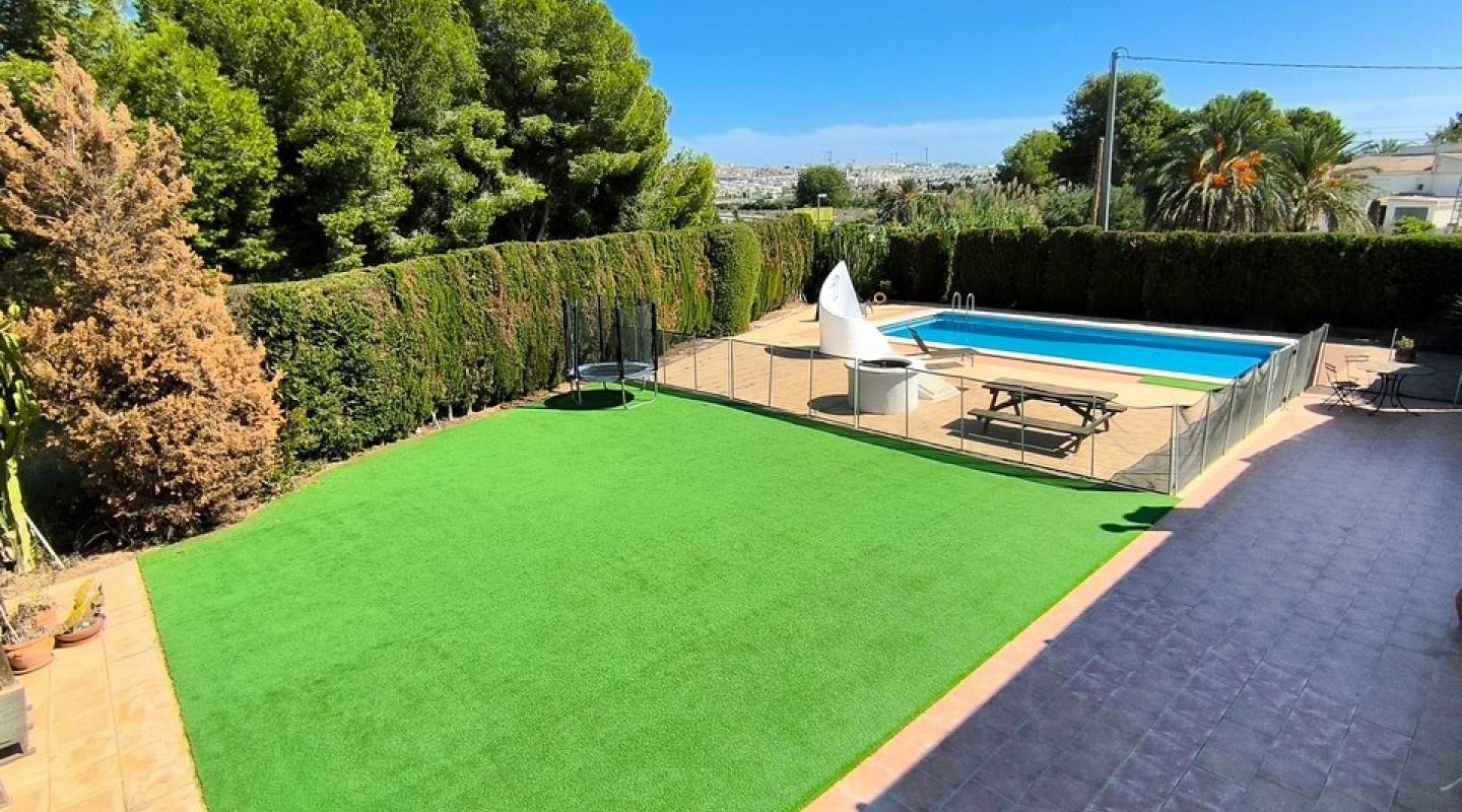 Resale - Finca - Benijofar - Alicante