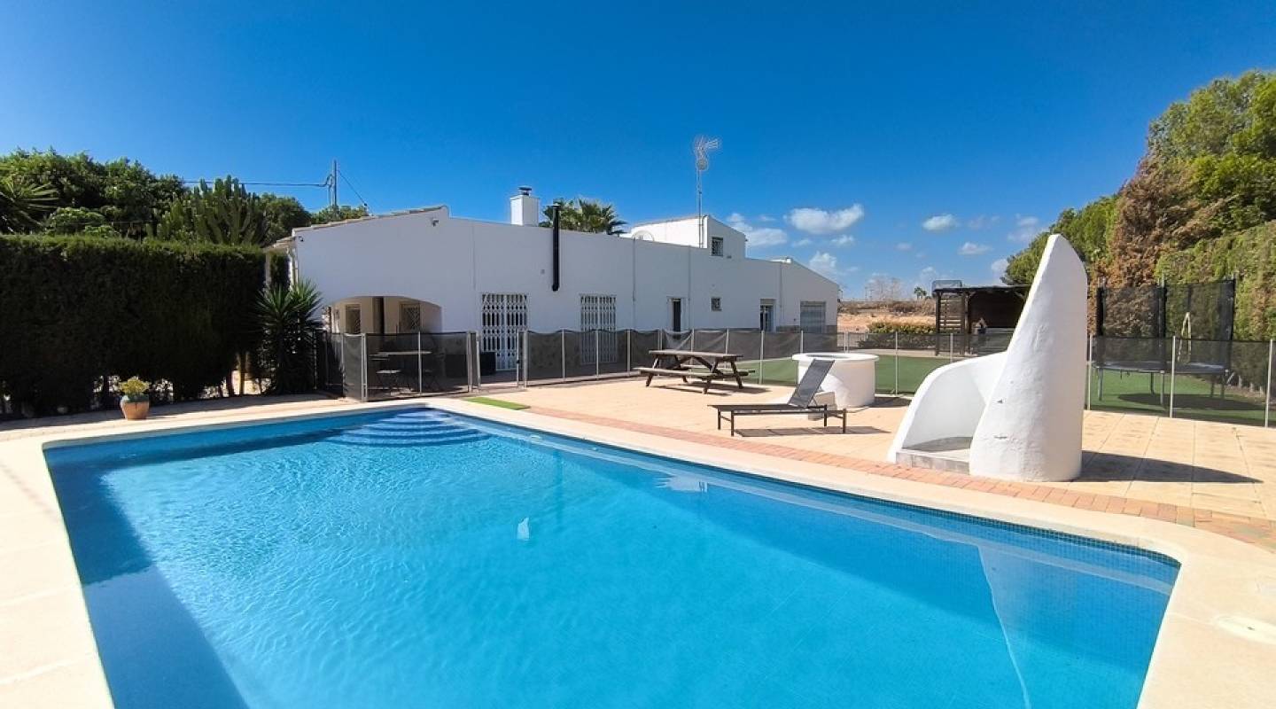 Resale - Finca - Benijofar - Alicante