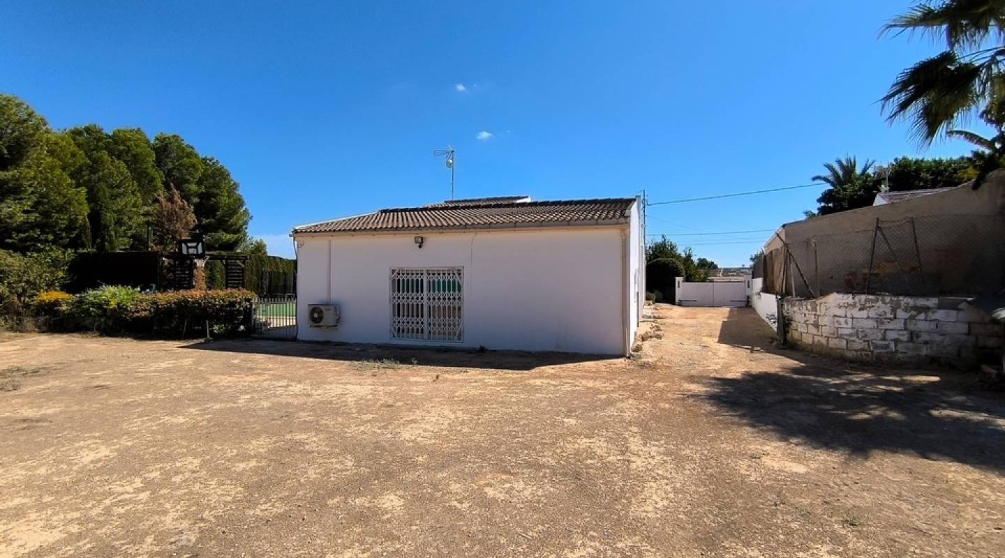 Resale - Finca - Benijofar - Alicante