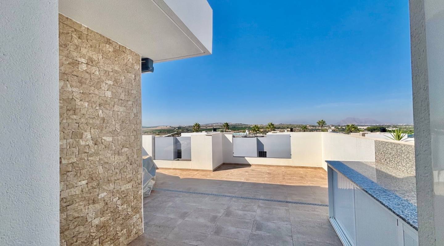 Resale - Villa  - Benijofar - Alicante