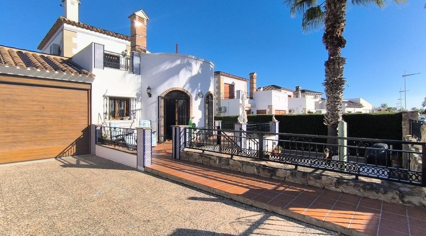 Resale - Villa  - Algorfa - La Finca Golf - La Finca Golf