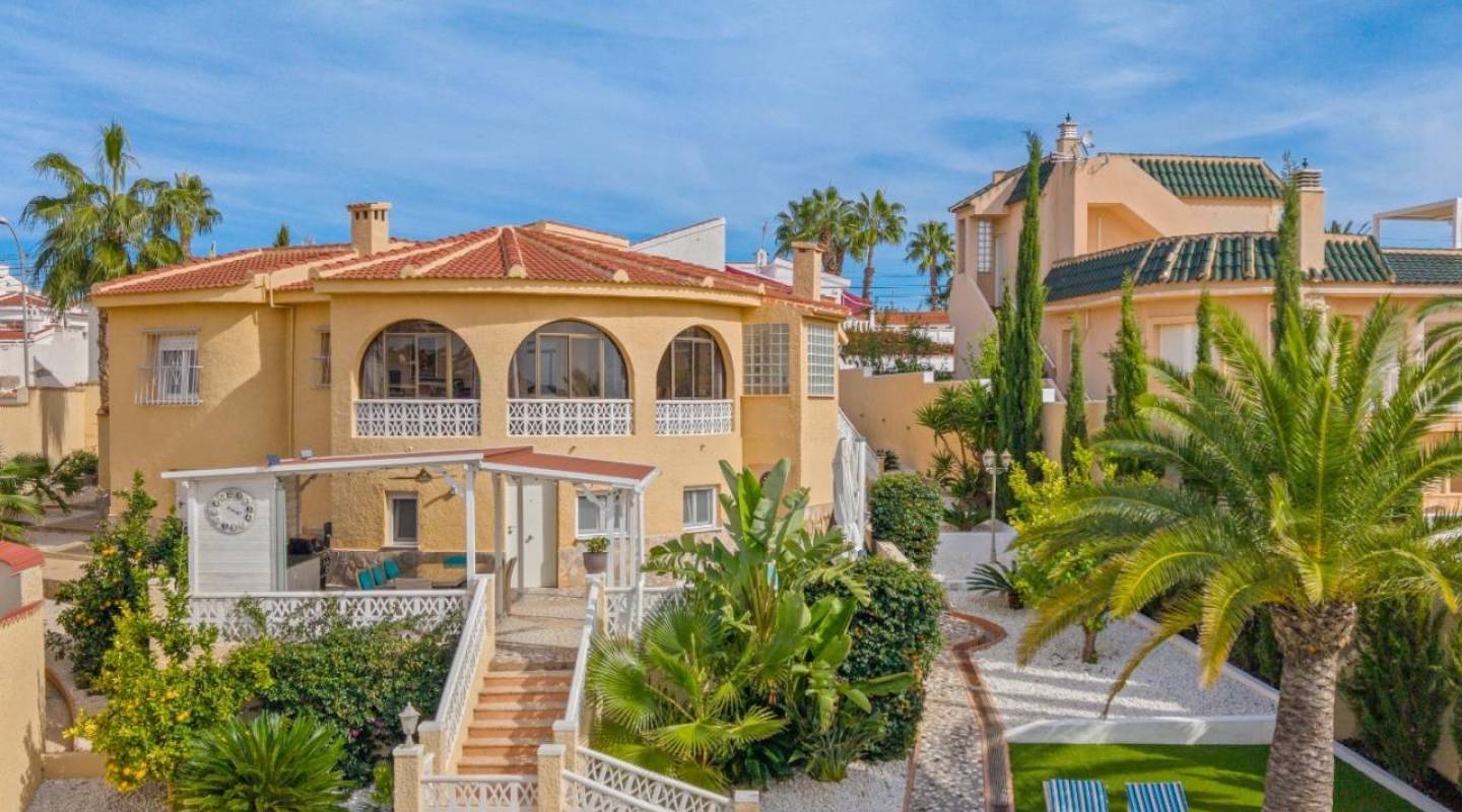 Villa en venta en Rojales zona Ciudad Quesada