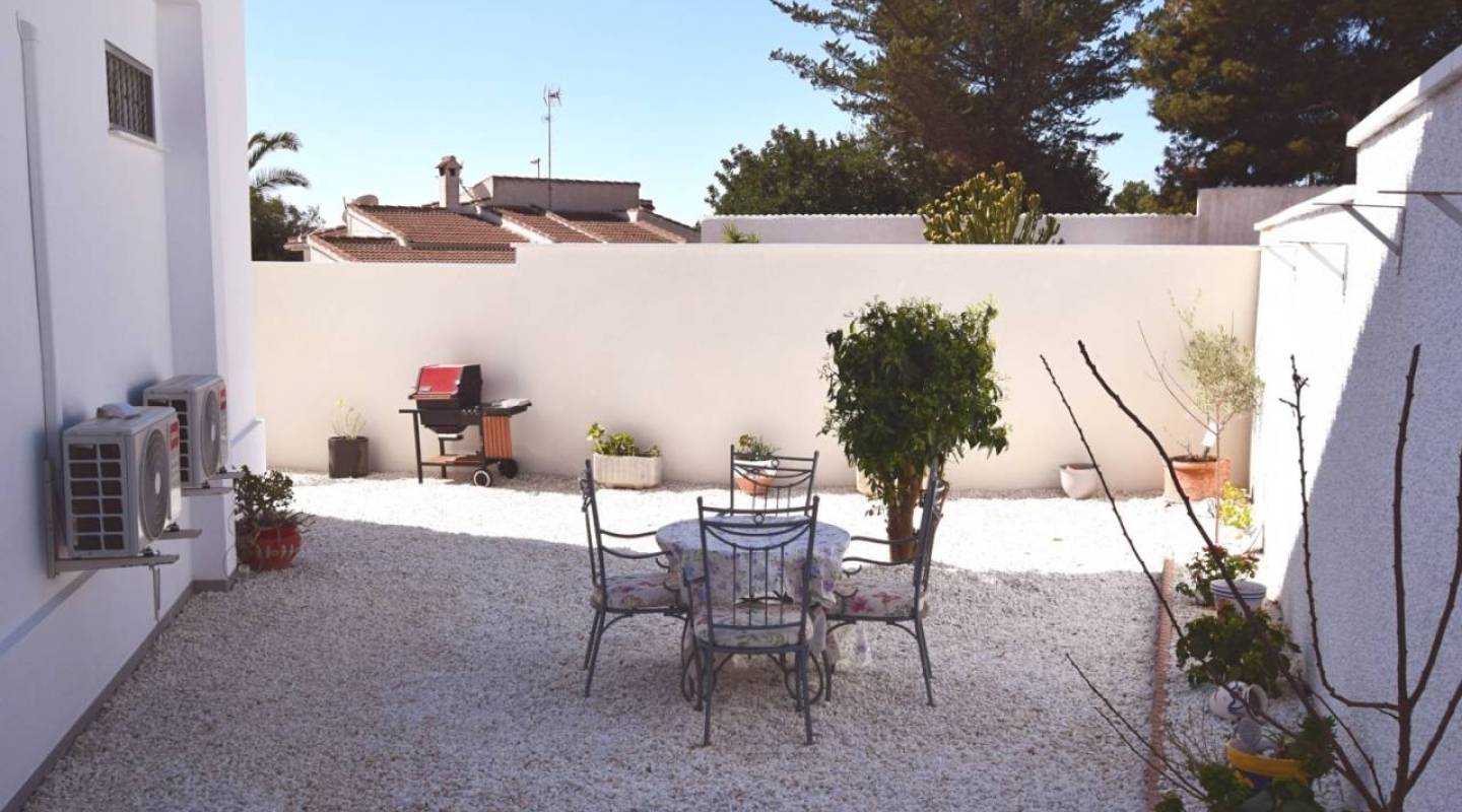 Venta - Chalet - Ciudad Quesada