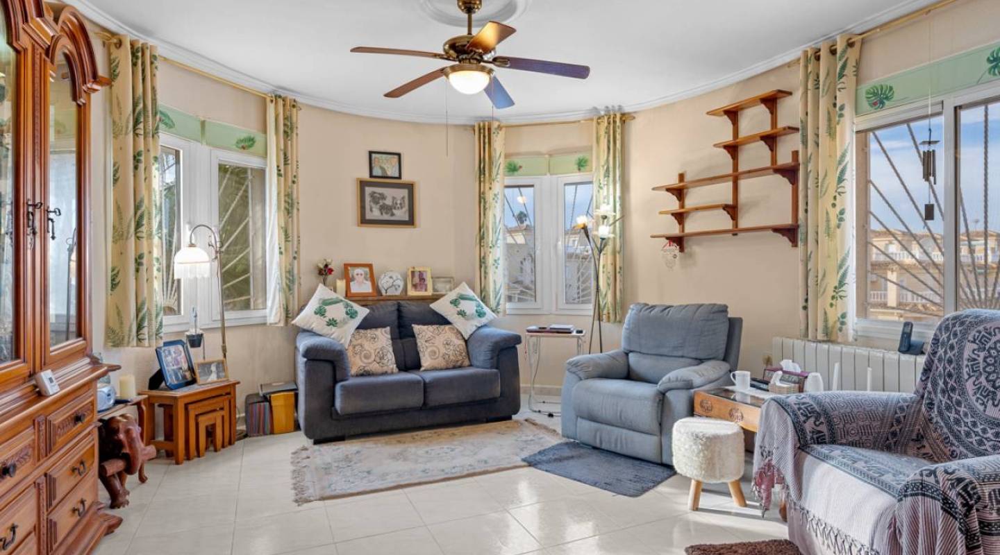 Återförsäljning - Villa - Ciudad Quesada