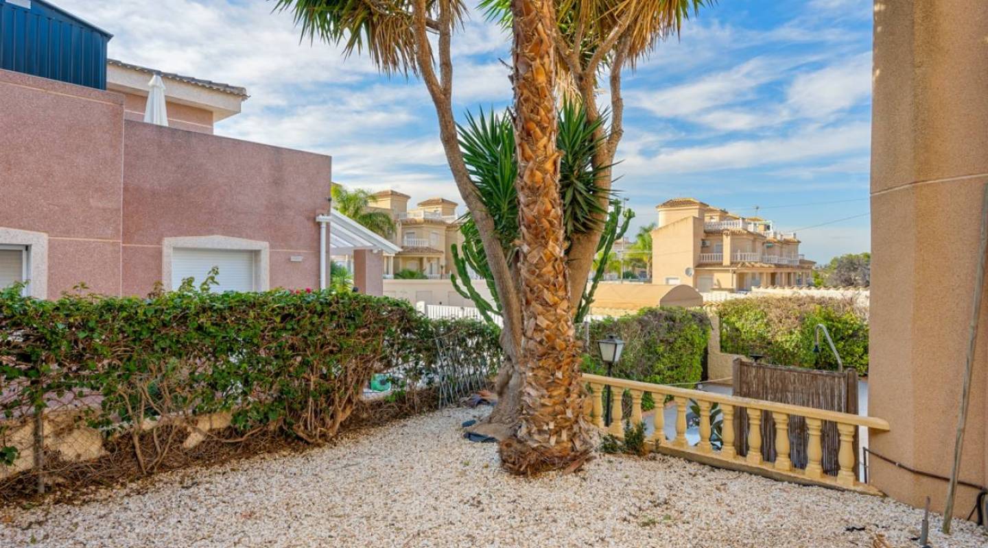 Återförsäljning - Villa - Ciudad Quesada