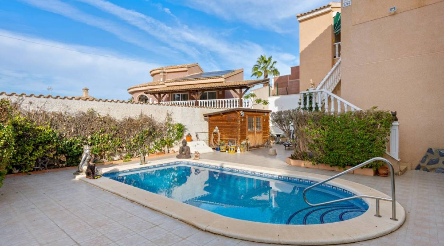 Återförsäljning - Villa - Ciudad Quesada