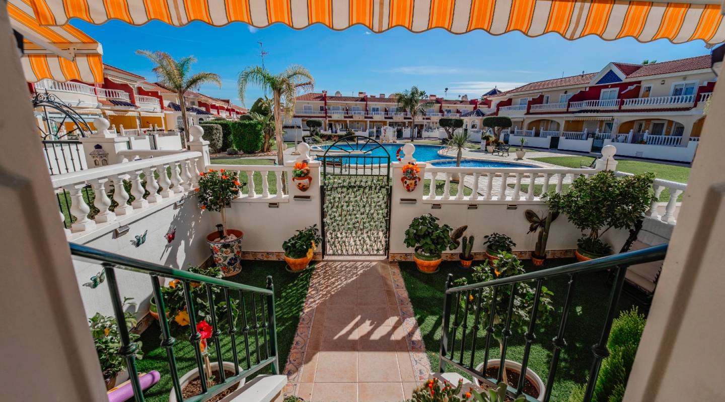 Resale - Townhouse - Ciudad Quesada