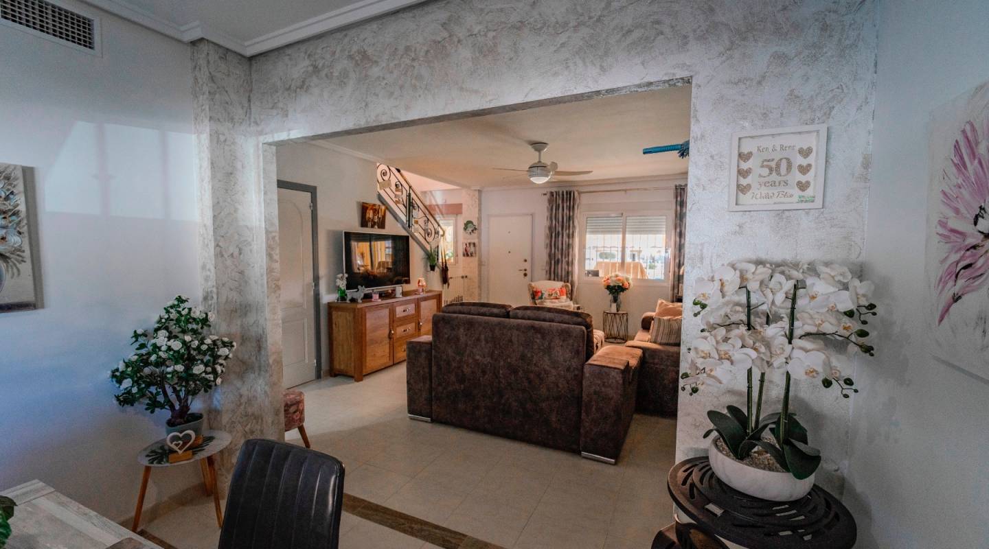 Resale - Townhouse - Ciudad Quesada