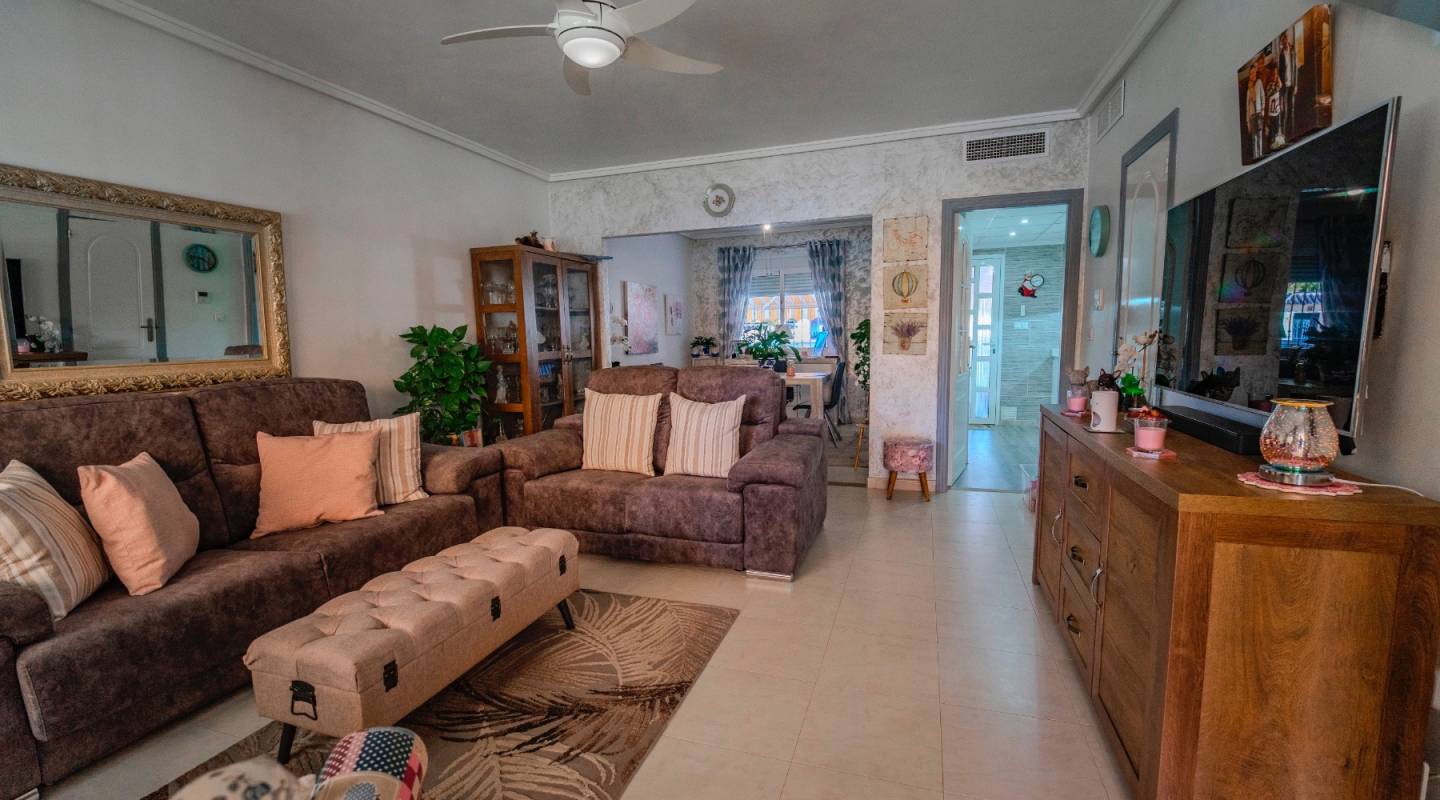 Resale - Townhouse - Ciudad Quesada