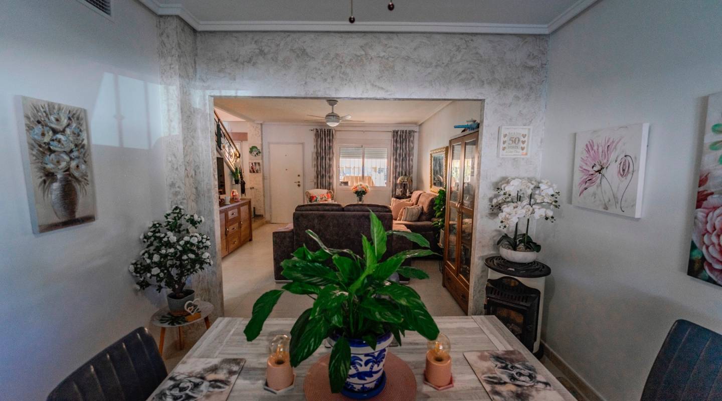 Resale - Townhouse - Ciudad Quesada