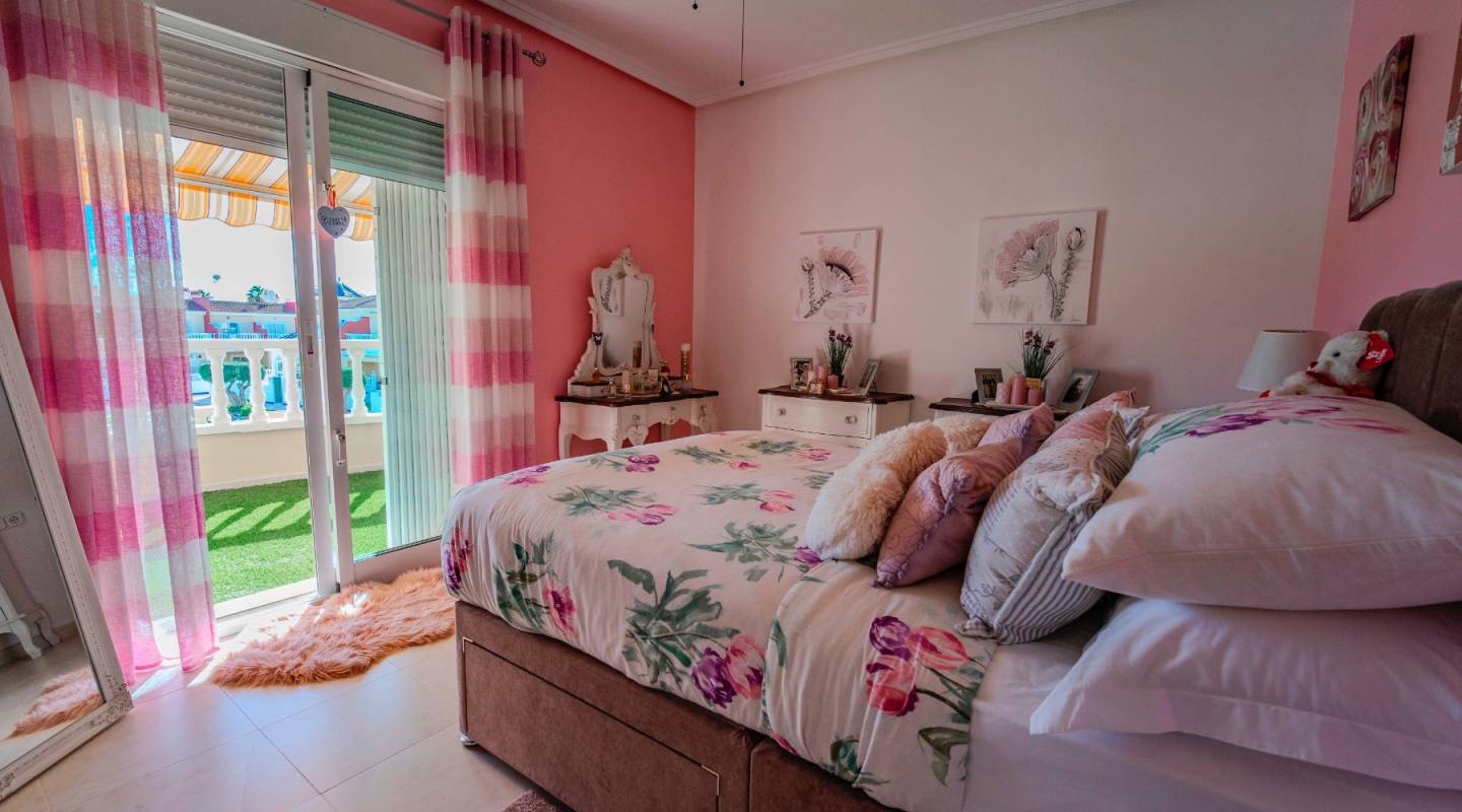 Resale - Townhouse - Ciudad Quesada