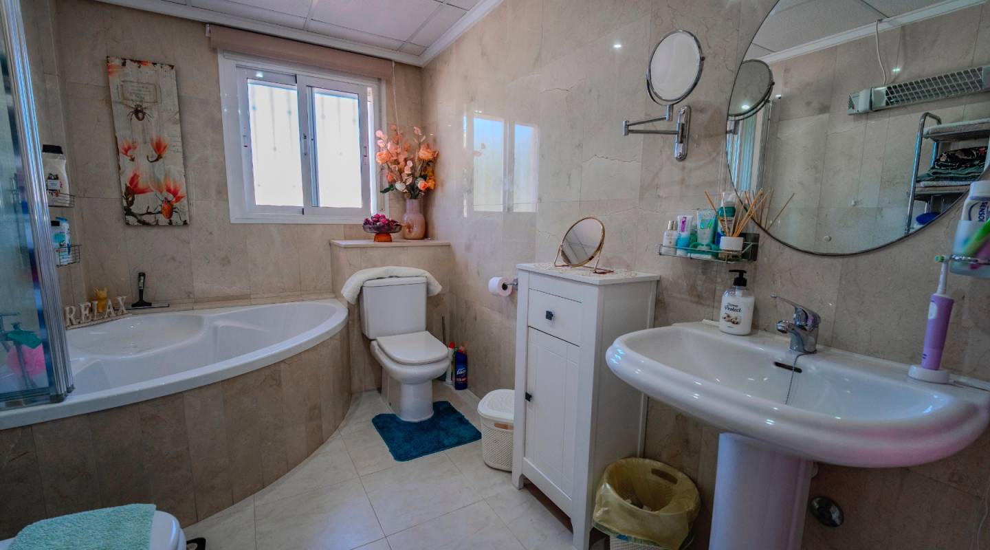 Resale - Townhouse - Ciudad Quesada