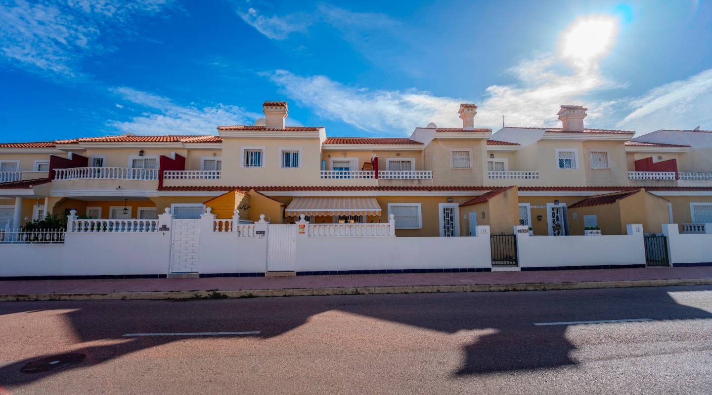 Resale - Townhouse - Ciudad Quesada