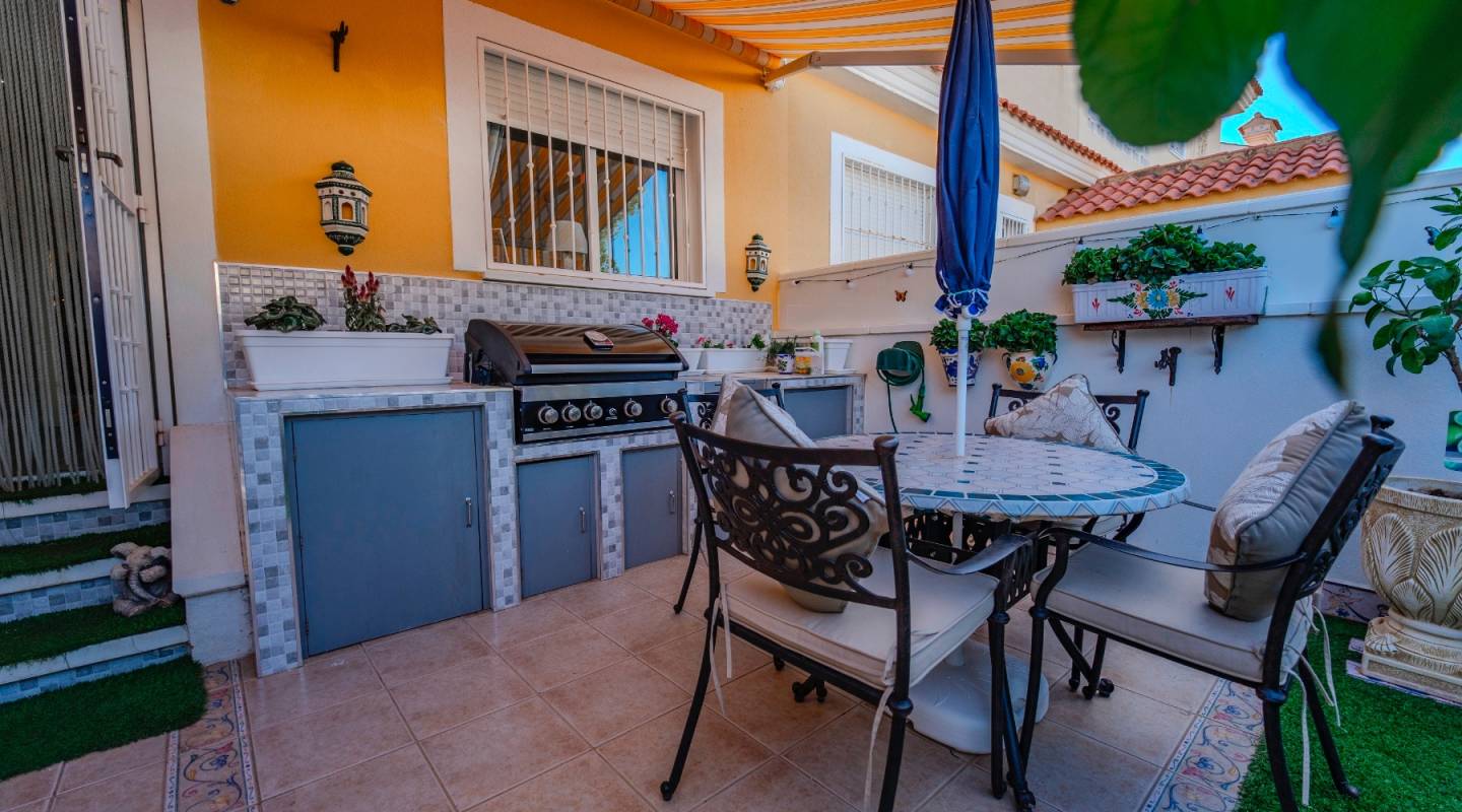 Resale - Townhouse - Ciudad Quesada