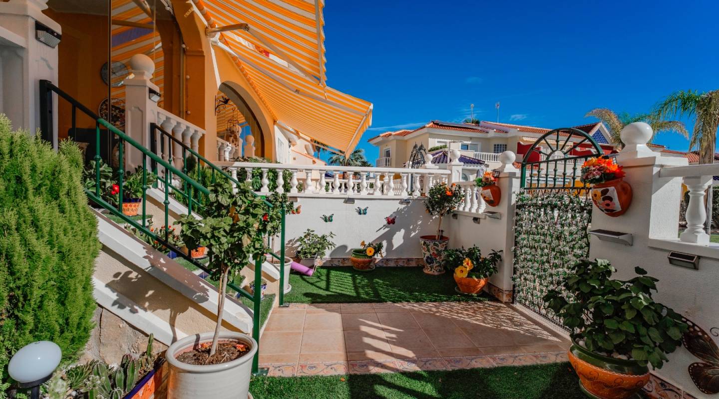 Resale - Townhouse - Ciudad Quesada