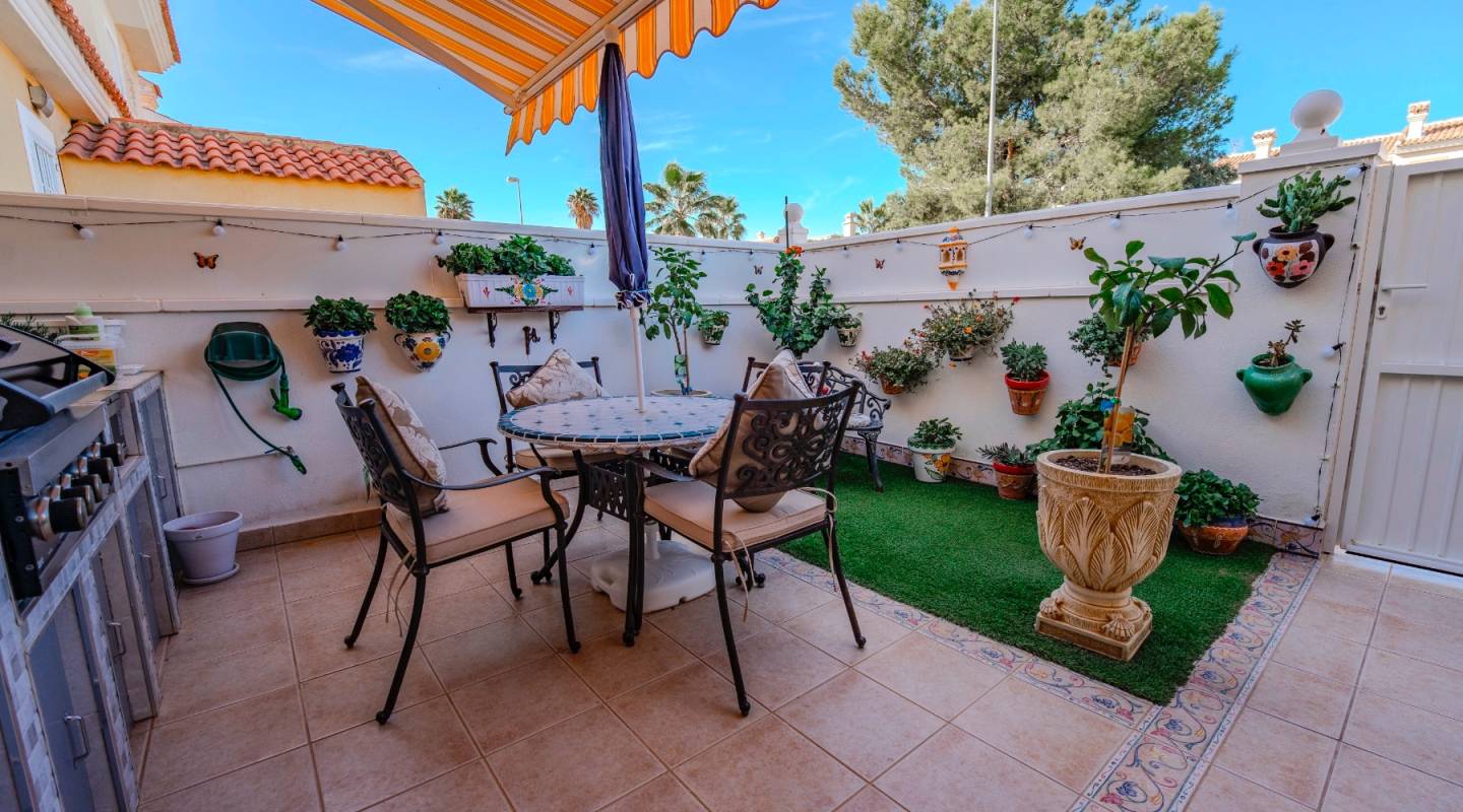 Resale - Townhouse - Ciudad Quesada